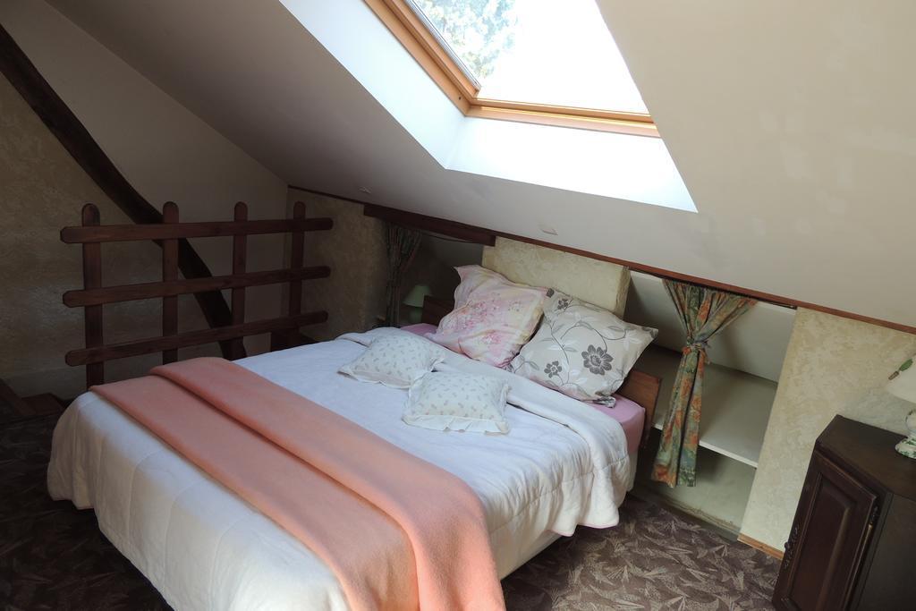 Le Manoir De Goliath Apartment Toutainville Room photo