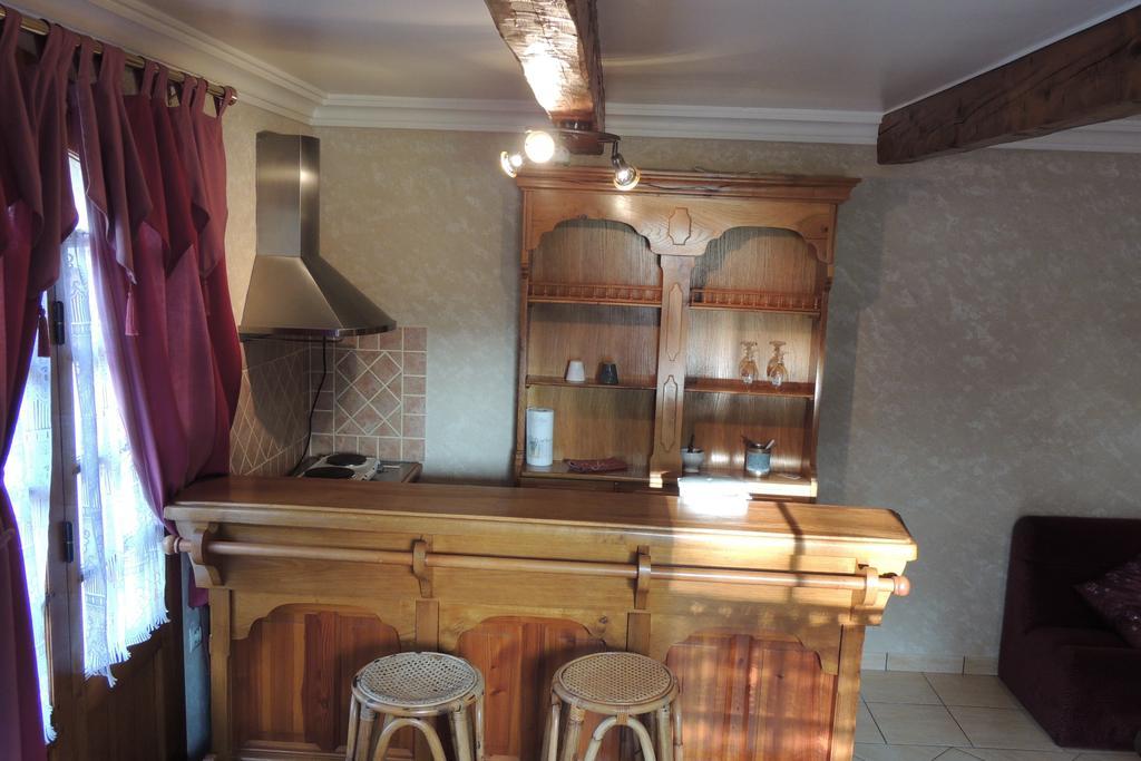 Le Manoir De Goliath Apartment Toutainville Room photo