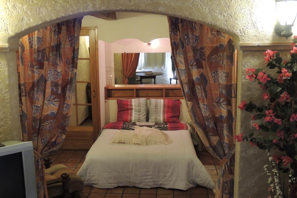 Le Manoir De Goliath Apartment Toutainville Room photo