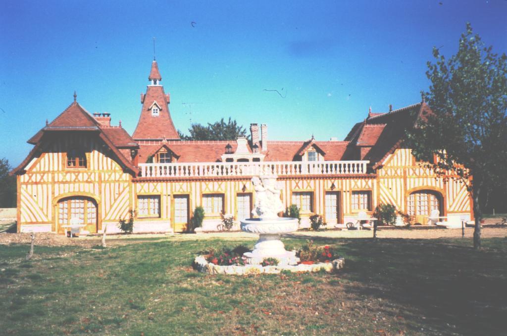 Le Manoir De Goliath Apartment Toutainville Exterior photo