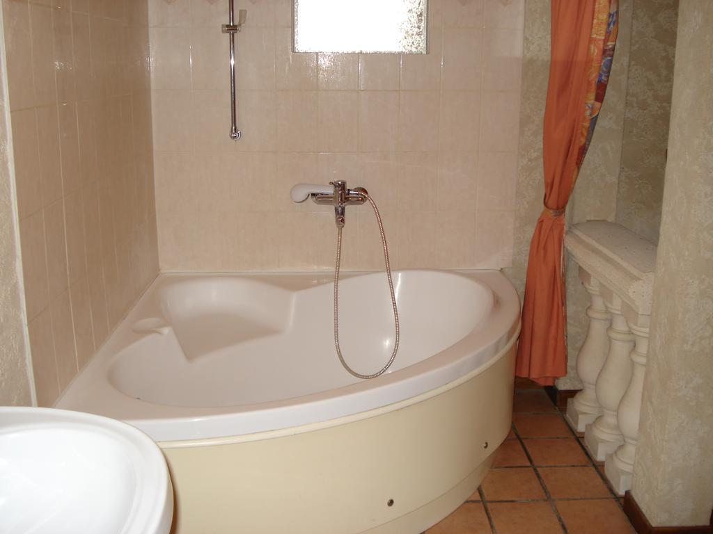 Le Manoir De Goliath Apartment Toutainville Room photo